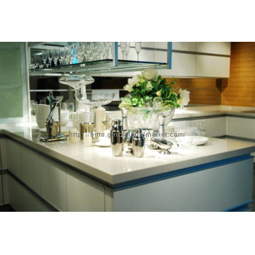 Quartz Surfaces Kitchen Countertops