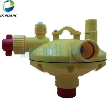 Farms adjustable Water pressure regulator for poultry drinking lines