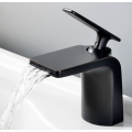 Baño grifo del fregadero cascada oro negro cromo monomando agua fría caliente lavabo mezclador grifo montado en la cubierta del recipiente grifo del fregadero