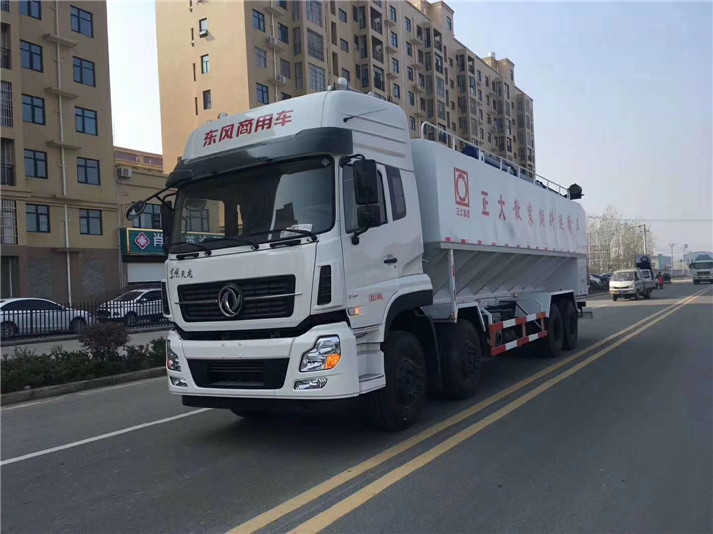 Современная система транспортировки кормов для птицеводства Modern Feed Transport System for Chicken Operations