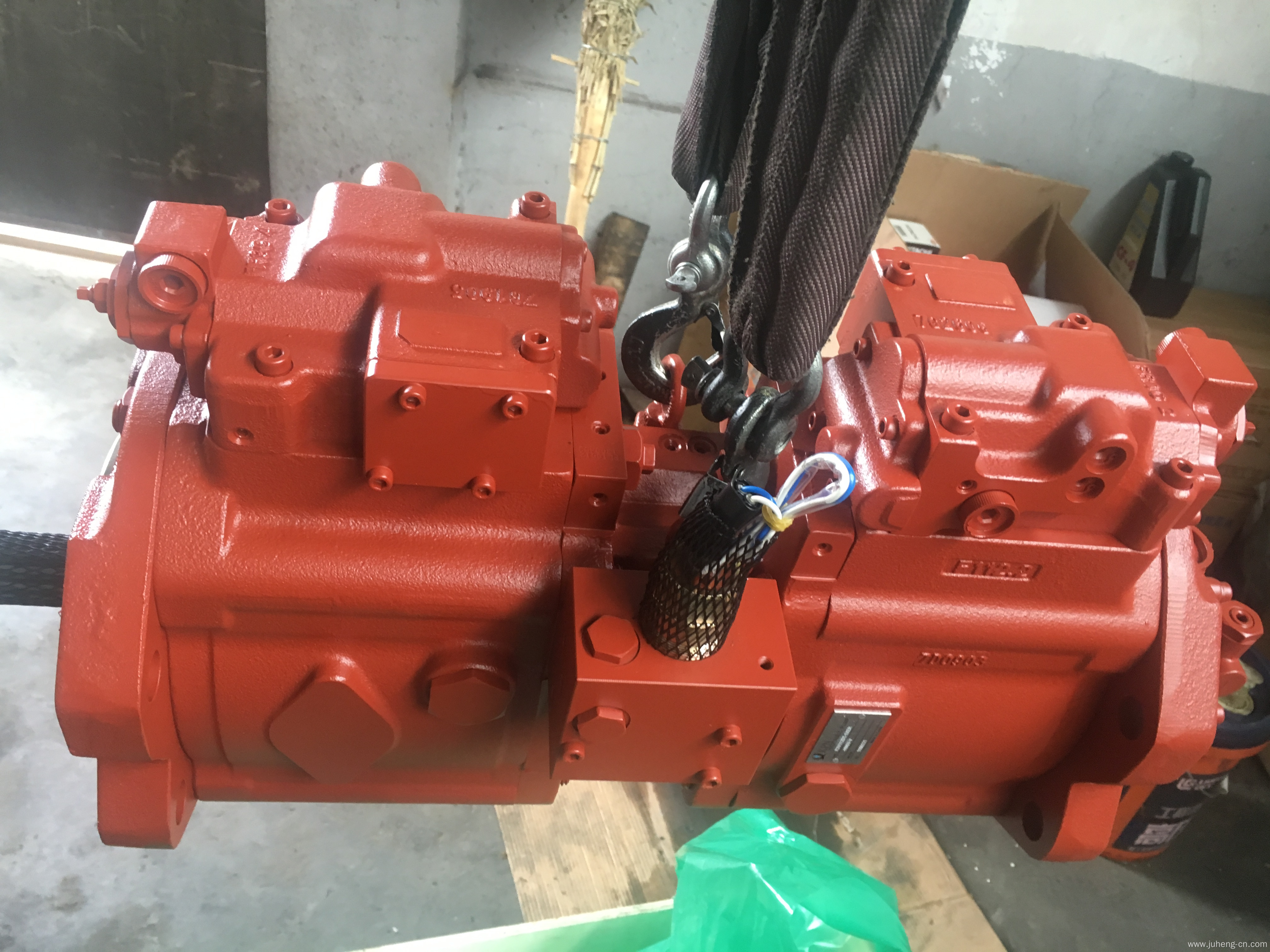 Excavator DH225 Hydraulic Pump K3V112DT Main Pump