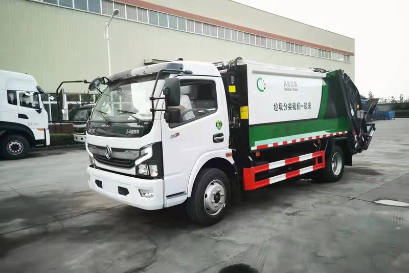 Dongfeng 5M3 سعة شاحنة ضاغطة القمامة