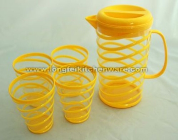 Plastic Jugs With 4 Cups