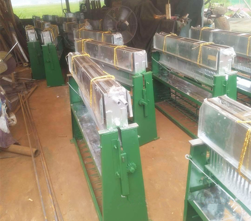 Наладзьце розныя ручныя машыны для аўтаматычнага вытворчасці свечак