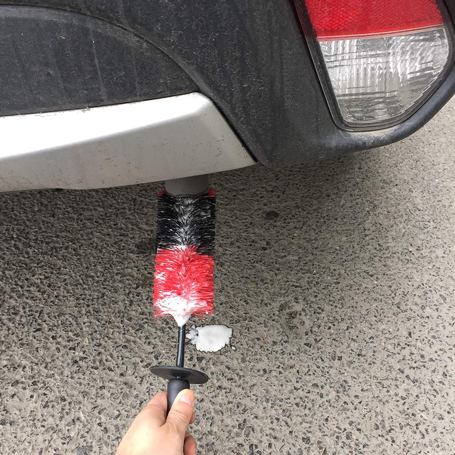 plastic rim brush