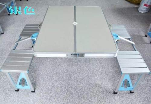 Aluminum folding table