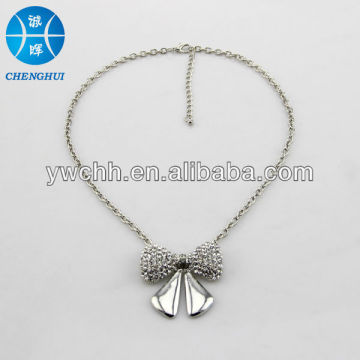 bow tie pendant necklace