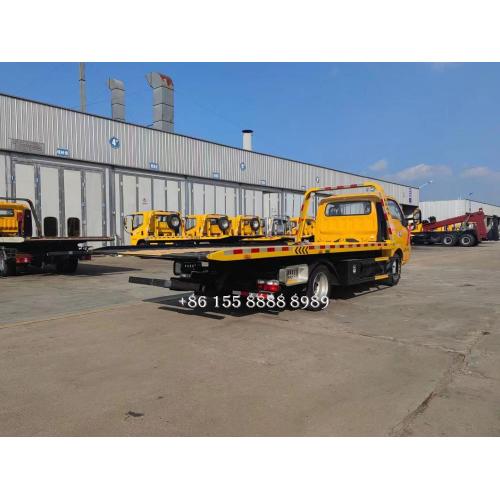 Dongfeng 2 Ton Flatbed Trailer Wrecker Truck