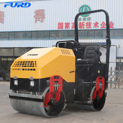 FYL-900 Vibratory Small Asphalt Compactor Double Drum 1.5 Ton Mini Asphalt Roller For Road Compaction