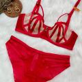 En stock Lady Brighty Straps Underwire Sujetador y braguita