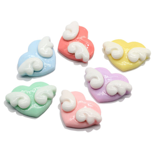 Vente en gros Coeurs En Résine Avec Des Ailes D&#39;ange Perles Cabochon Kawaii Perles À Dos Plat Pour Boucle D&#39;oreille Collier Bijoux DIY Accessoires