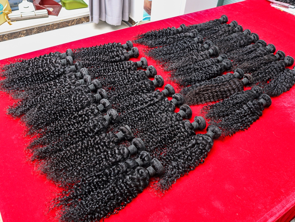 kinky curly ready to ship wholesale price Human Hair natural black Human Hair Bundles With Closure for black woman