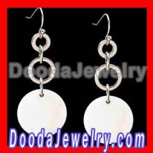 2013 Latest Fashion Mother Of Pearl White Sea Shell Earrings Wholesale?