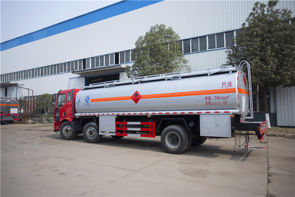 oil transport tank truck 1