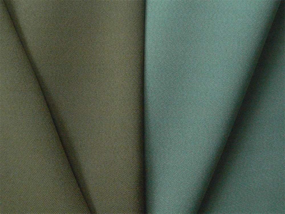 CVC Plain Dyed Mercerized Poplin Fabric for Shirt