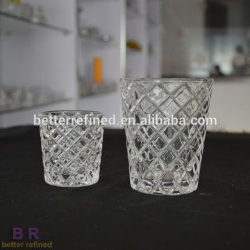 clear glass whisky tumblers