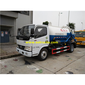 Dongfeng 4200L Camion-citerne d&#39;aspiration fécale