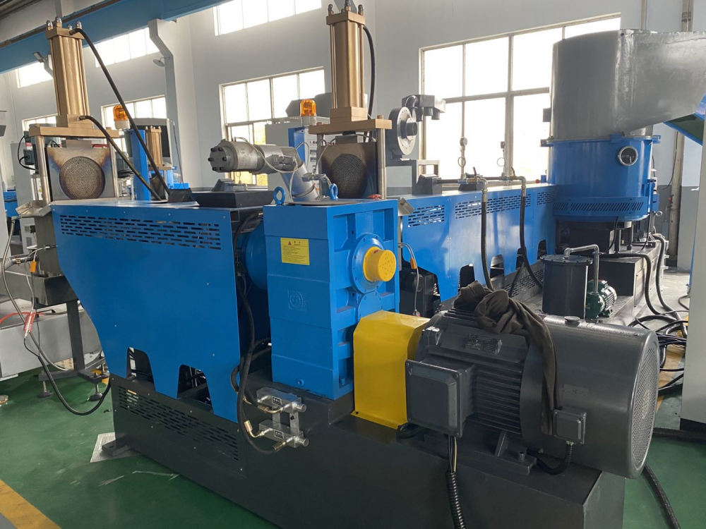 Plastic Film Compacting Pelletizing Line