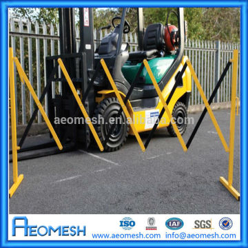 Expandable Fence/Scissor Barrier