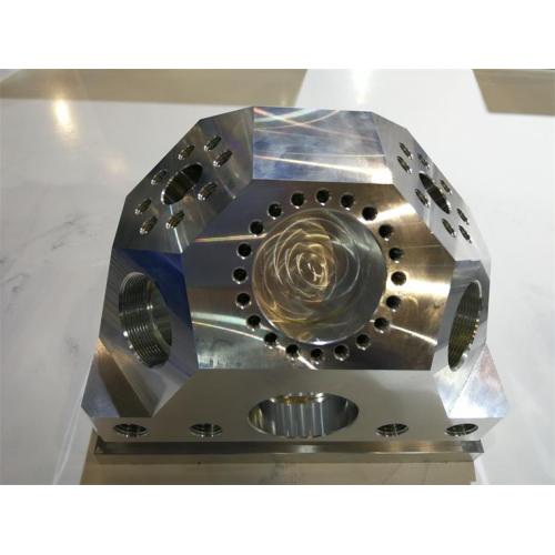 5 Axis Machining Polyhedron