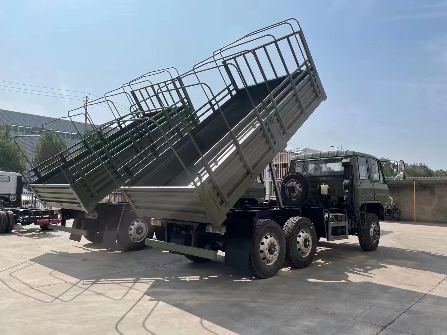 6x6 Off Road Cargo Truck (4) 6x6 Off Road Cargo Truck (4)