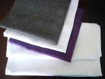 linen-table cloth and napkins