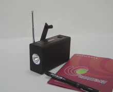 Dynamo+ charger +USB +U disk+FM/ TF/ SD card Radio+torch