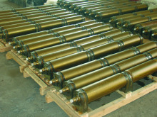 Continuous cast roll for plate heating furnace