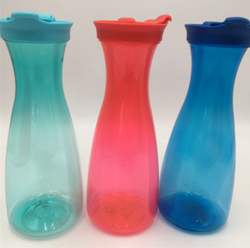 Wholesale Hot Sell Mimosa Pitcher - Plastic Beverage Carafe with Lid