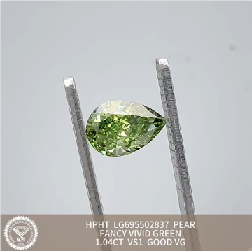 Green Lab Diamond Ring Pear 1.04ct VS1