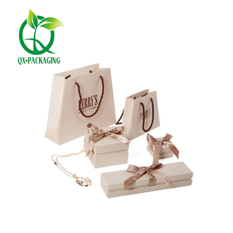 Jewelry gift boxes for necklaces 