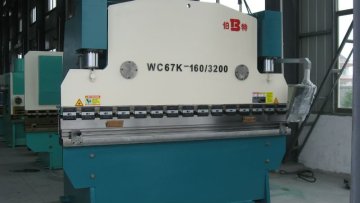 Hydraulic steel plate bender