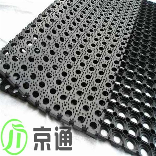 Kitchen Flooring Anti-fatigue mat with holes