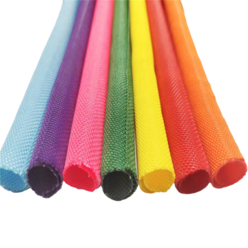 Self closing textile sleeve