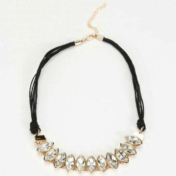 Half-circle eye-shaped diamond pendant necklace with strands PU