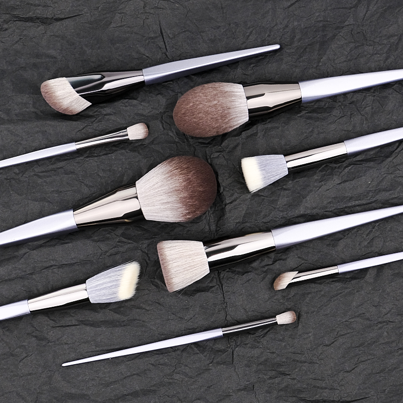 2022 New Design 9pcs Premium Gray Plastic Handle Makeup Brushes Set Covid-19
