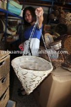 Hanging flower basket