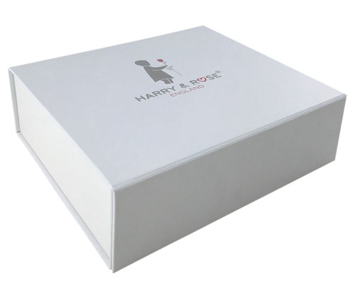 Luxury fashion gift packaging cardboard clothing box