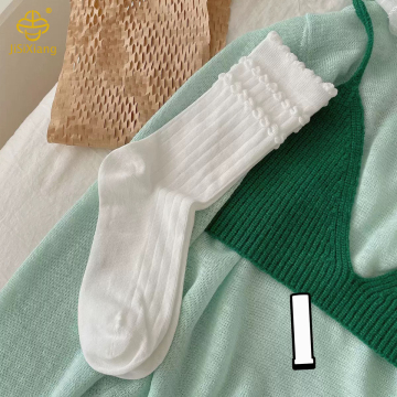 Spring/Summer Edition Japanese Dark Pattern Lace Middle Sock