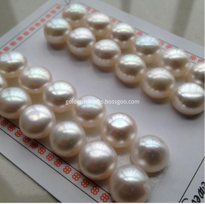 Matched pearls Beads 