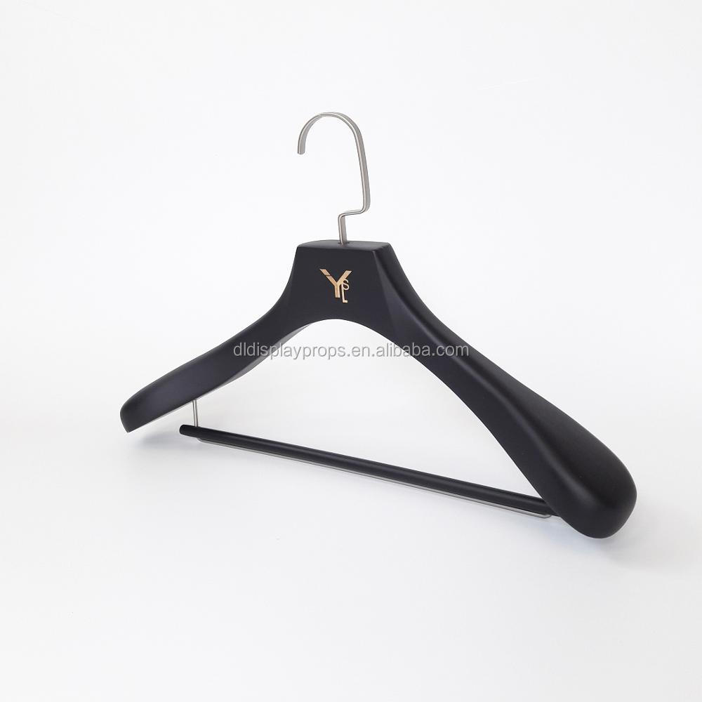 DL1318 Men Wooden hangers for suit/coat/ pants hanger with bar clothes hanger stand