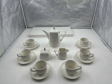 Fashionable ceramic tea set