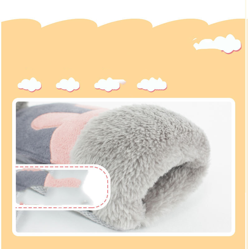 Winter cartoon suede gloves for boys and girls (2)