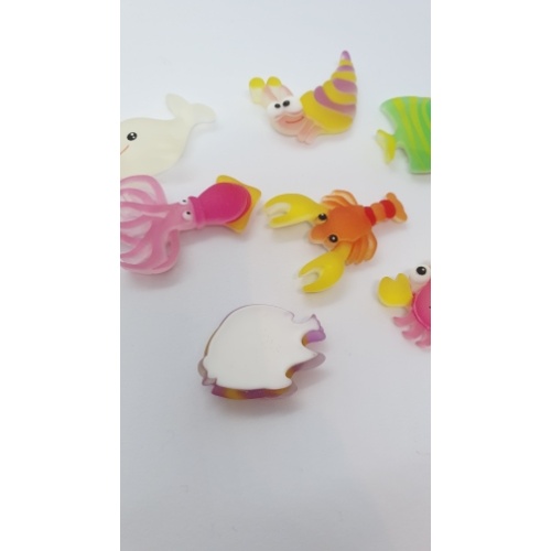 Nueva imitación creativa Ocean Fish Crab Dolphin Resina Flatback Cabochon DIY Hair Bow Center Scrapbooking Decoración Accesorios