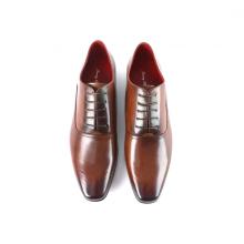 Klassische braune Business -Schuhe