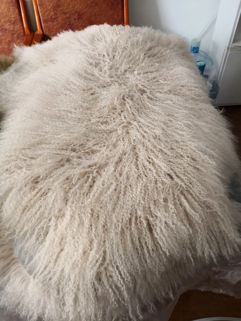 Mongolian Sheep Fur Plate for Sale