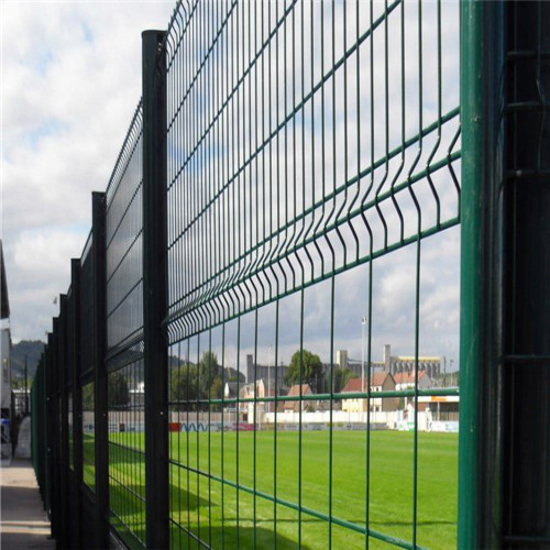 galvanized and PE coated wire mesh fence