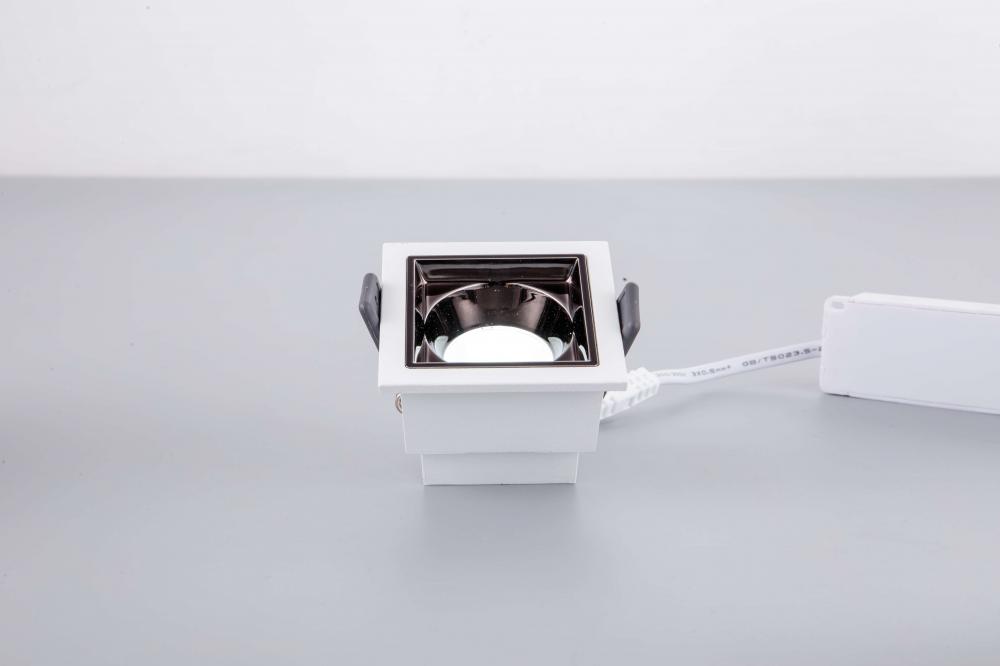 7W 4100K 2.4G Spot de controle remoto Light-Square Type