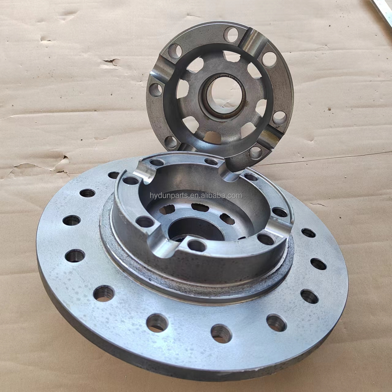 汽车零件 ！适用于 ISUZU FRR FBR 差速器壳体差速器壳体