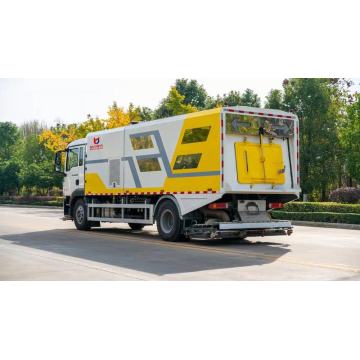 HOWO 18t road sweeper with vacuum cleaning system